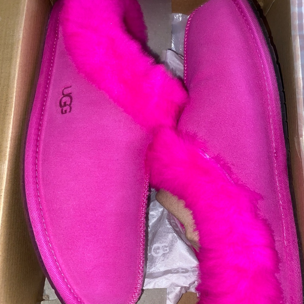 UGG Women's Pink Slippers